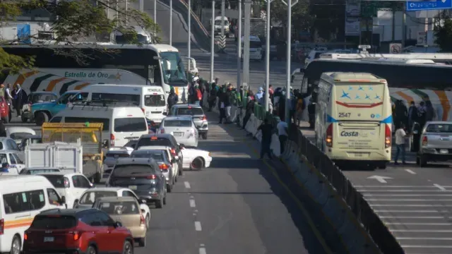 Carreteras Bloqueadas en México son por accidentes o manifestaciones.