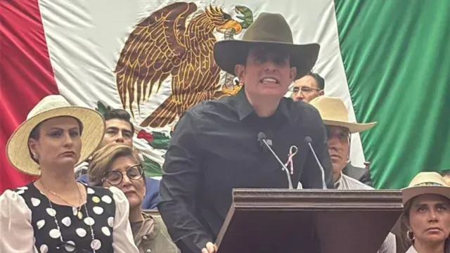 Diputado independiente del Movimiento del Sombrero al que pertenecía el alcalde de Uruapan. Foto: N+