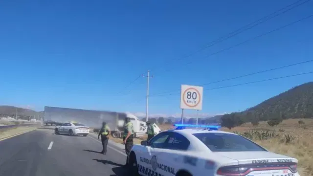 Accidente vial en carretera de Puebla. Foto: Guardia Nacional