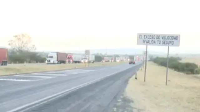 Agricultores bloquearon las carreteras desde la tarde del miércoles. Foto: N+