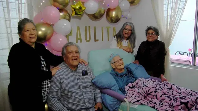 El amor y los cuidados de su familia, le han dado una larga vida a Doña Paula