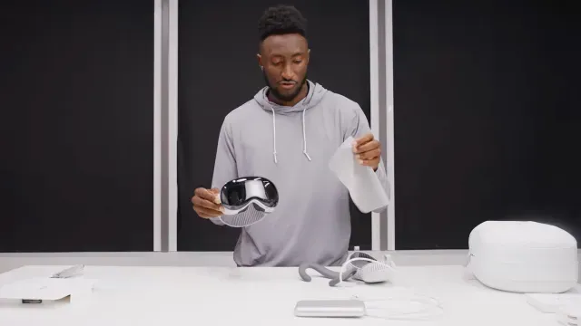 Accesorios que acompañan las Apple Vision Pro