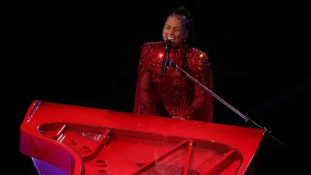Alicia Keys actúa durante el espectáculo de medio tiempo. Foto: Reuters