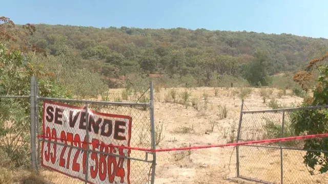 Encuentran el cuerpo de una mujer en un terreno despoblado