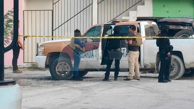 Guardia Estatal y la Fiscalía General de Justicia acordonaron el área para realizar las investigaciones correspondientes. Foto: N+