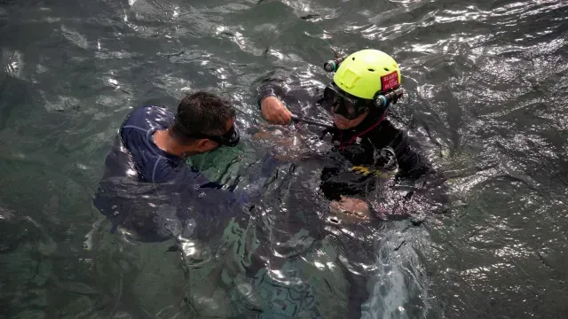 Inmersión para descubrir origen de borbotones de agua en el mar. Foto: Gobierno de Cozumel