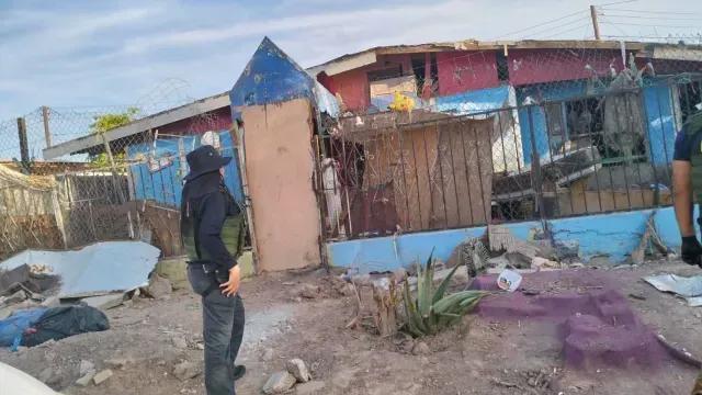 Domicilio donde rescataron a caninos en Mexicali. Foto: FGE