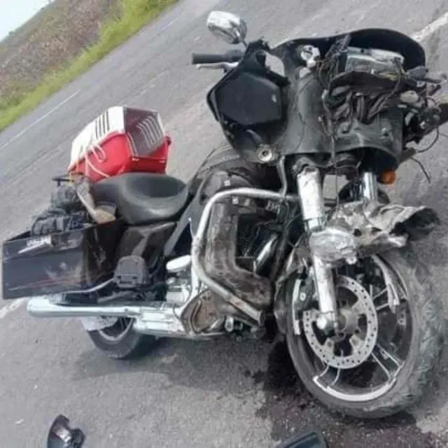 Perrito Acude a Funeral de su Dueño que Murió en Accidente en Moto