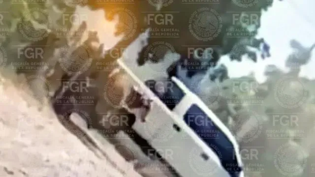 Uno de los vehículos con los que se realizó el secuestro. Foto: FGR