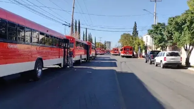 150 Transportistas Protestan en Parque Industrial Las Américas por Cancelación de Contrato