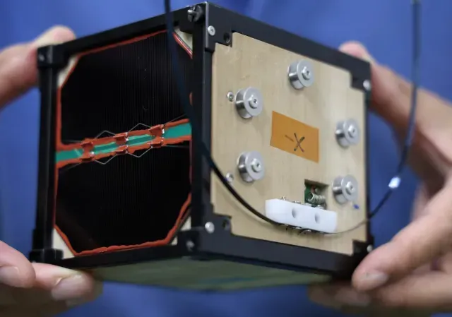 LignoSat, satélite de madera creado en la Universidad de Kioto, Japón