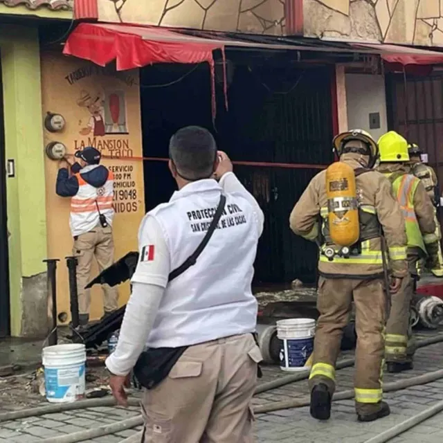 Mesero Muere al Intentar Evitar una Explosión de Tanques de Gas en Taquería de Chiapas