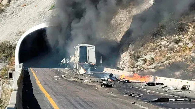 Muere-Chofer-Accidente-Carretera-Los-Chorros-Coahuila