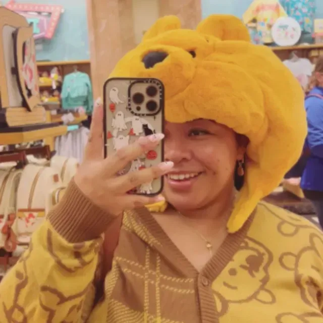 Influencer Muere Durante la Comida de Navidad de una Empresa; Esto Pasó