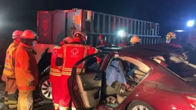 Cuatro integrantes de una familia sin vida por accidente en Amozoc-Perote. Foto: Franco Arteaga | N+