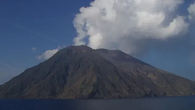 Volcán Stromboli en Italia