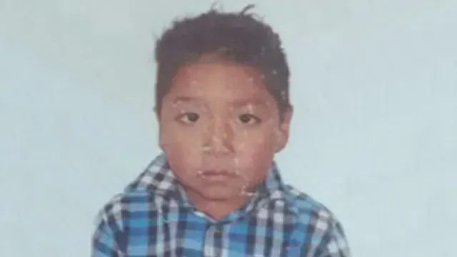 Fue localizado enterrado el cuerpo del niño Carlos Antonio Castro Caravantes. Foto: Fiscalía Edomex
