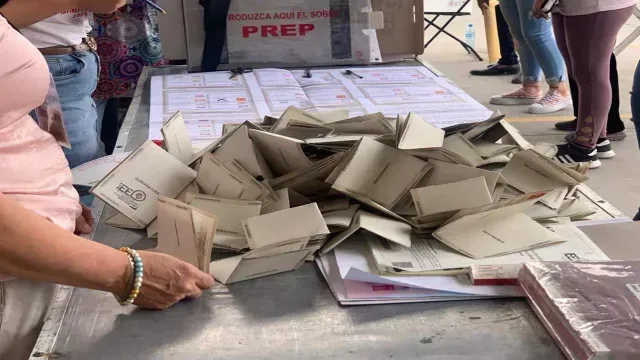 El sueldo que percibe el presidente del INE está publicado en el Tabulador de mando del Instituto.