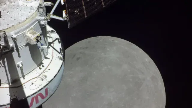 Imagen de la Luna tomada por la cápsula Orión