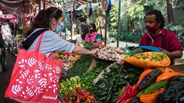 Estos son los productos que debes evitar comprar en el tianguis