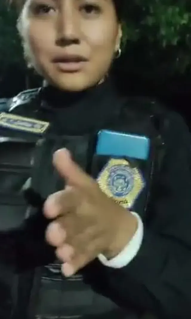 Exhiben a Policía Ebria Durante Alcoholímetro en CDMX