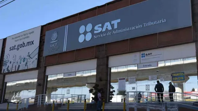 ¿El SAT cobra comisiones por transferencias entre tus cuentas?
