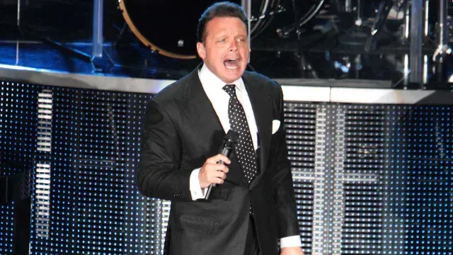 Luis Miguel en un concierto en la CDMX En 2013