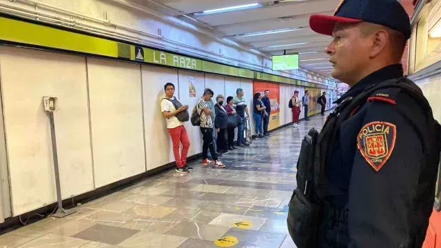 Simulacro Nacional 2023 en estación La Raza del Metro