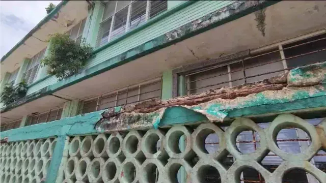 Primaria Artículo 123 de Coatzacoalcos en mal estado
