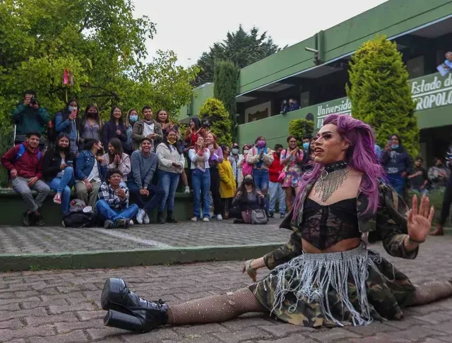 Espectáculo de vogue en la UAEM