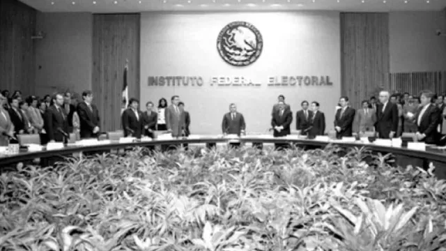 En 1994 se instituyen los consejeros ciudadanos, electos por sus partidarios en la Cámara de Diputados. Foto: INE