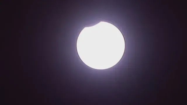 Inicio del Eclipse Solar Anular 2023 en México