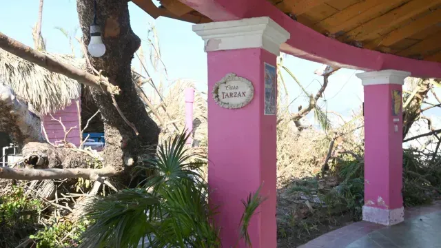 Daños en la Casa Tarzán de Acapulco