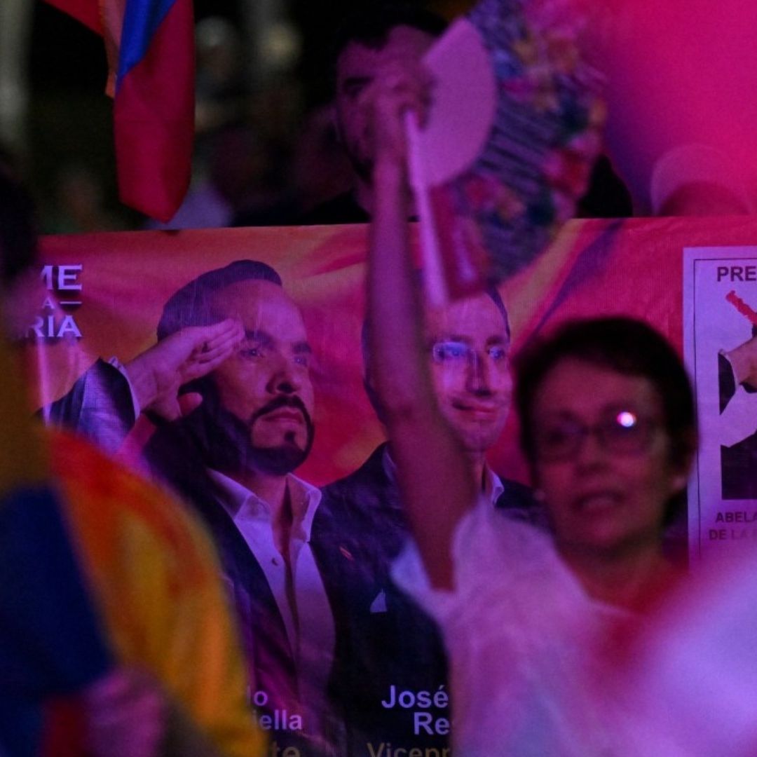 El ultraderechista Abelardo de la Espriella en evento de campaña en Colombia.