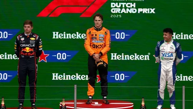Piastri, Verstappen y Hadjar subieron al podio de GP de Países Bajos 2025.