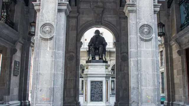Recinto homenaje a Benito Juárez en Palacio Nacional