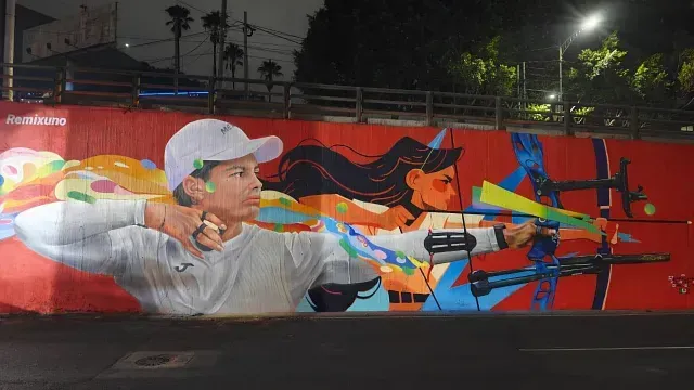 Mural que rinde homenaje a atletas de tiro con arco. Foto: Sobse