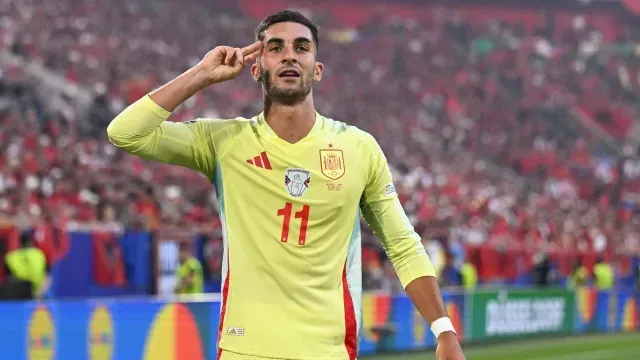 Ferrán Torres ya es un goleador histórico de la 'Furia Roja'. Foto AFP