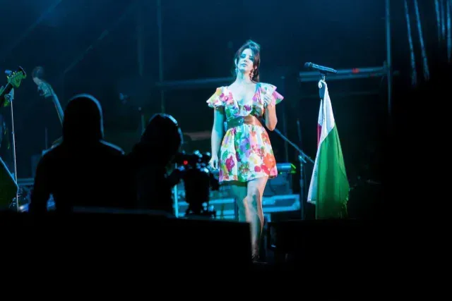 Lana del Rey durante su presentación en México