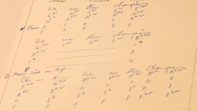 Alistan subasta de objetos de Freddie Mercury en Londres