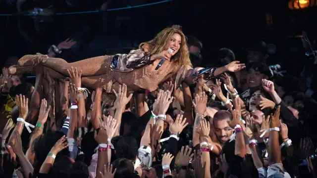 Shakira sobre el público al cantar Music Sessions, Vol. 53. Foto: Reuters