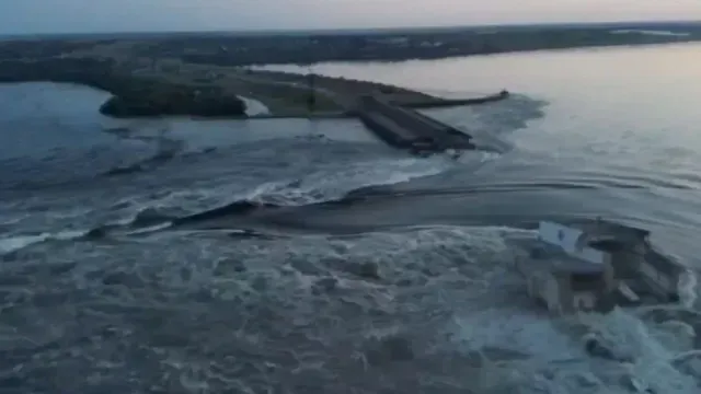 Aumenta Nivel del Agua en Kajovka Tras Ruptura de Presa
