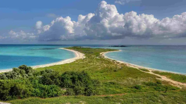El parque nacional se encuentra ubicado en la isla Cayo      Hueso