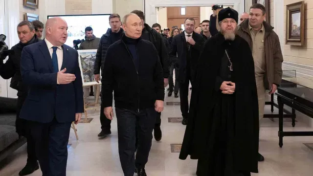 Putin visita Crimea
