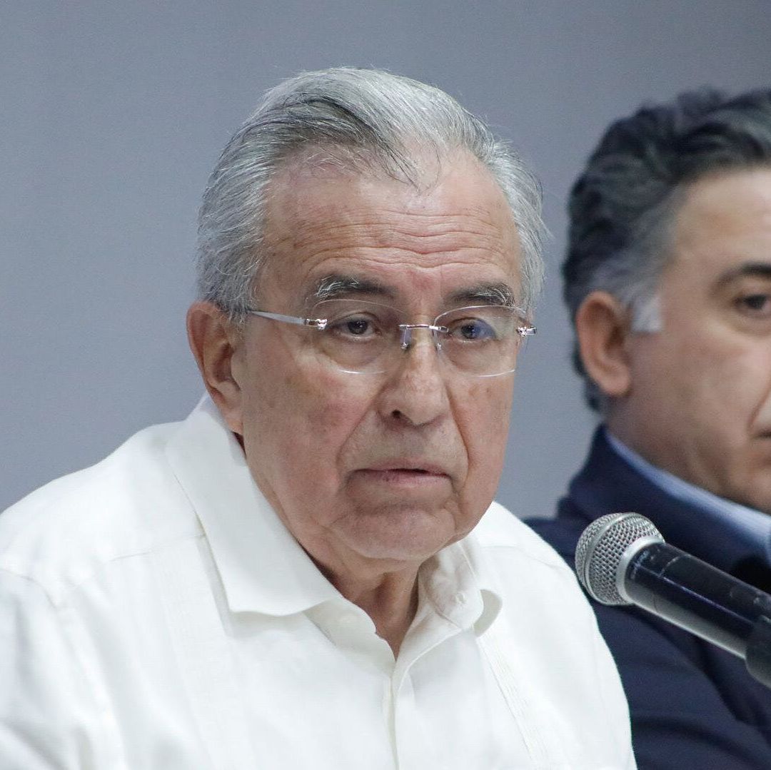 Rubén Rocha Moya Acude a la FGR en Culiacán a Comparecer Tras Señalamientos en EUA