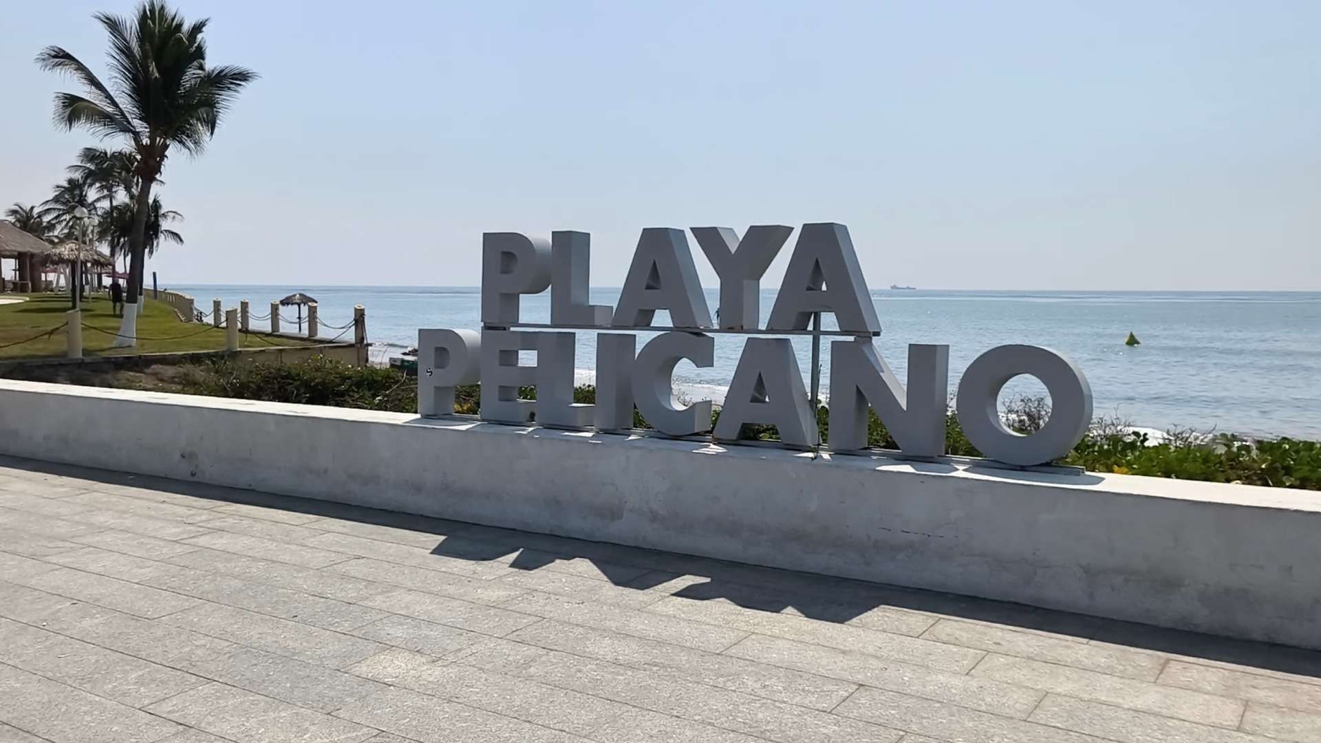 Denuncian Presunta Reducción en la Zona de Playa Pelícanos de Boca del Río Veracruz