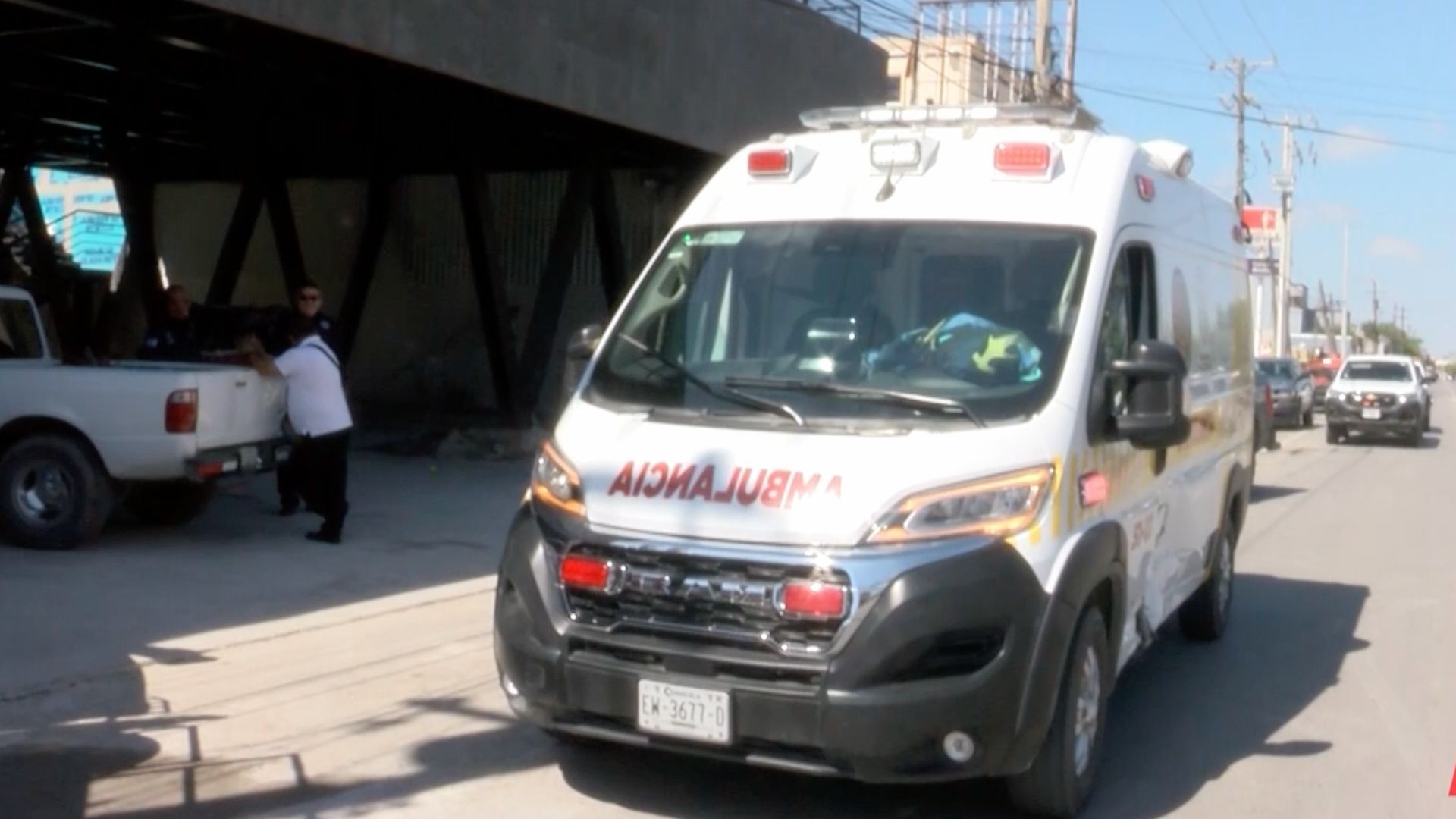 Trasladan al Hospital a Trabajador al Electrocutarse en Construcción en Piedras Negras