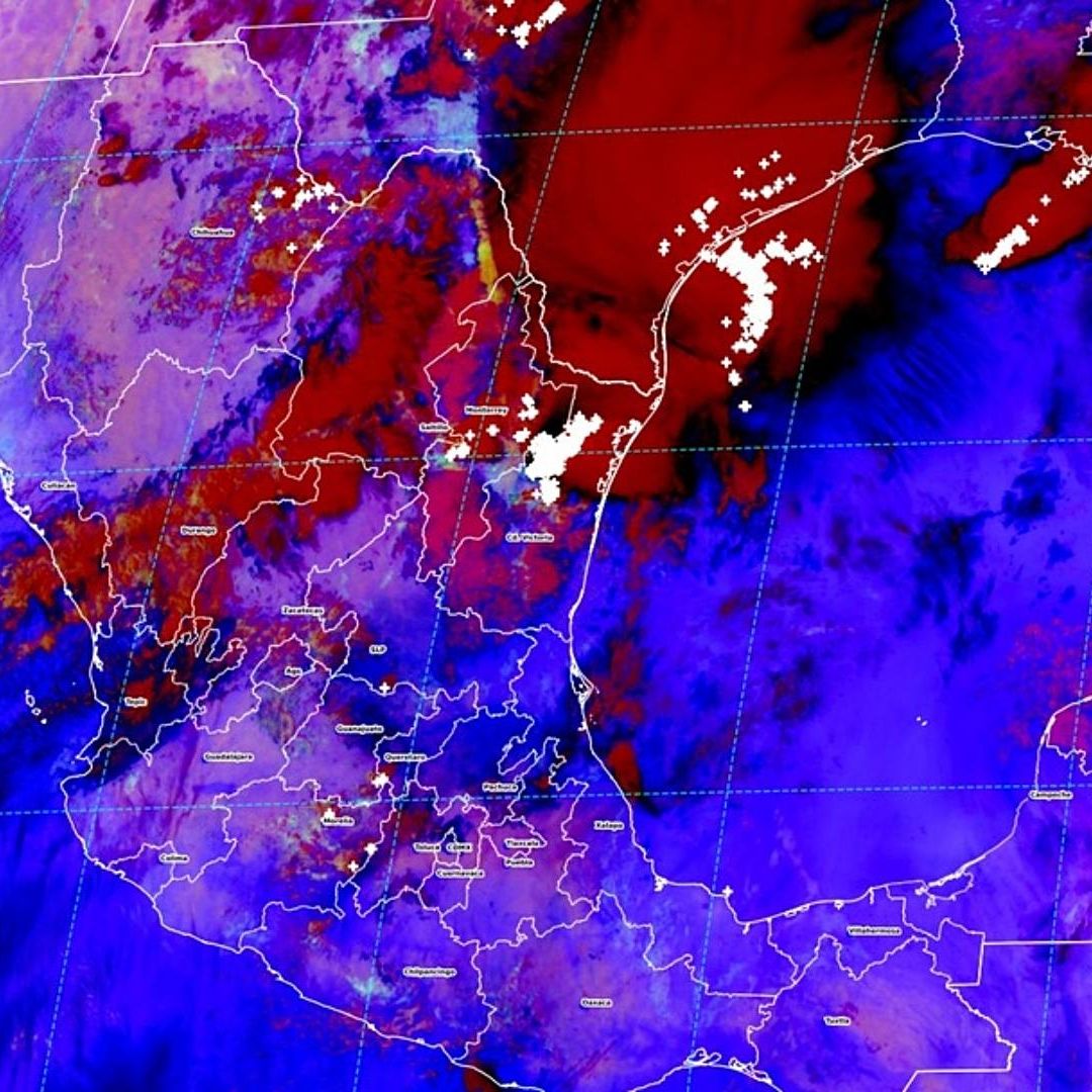 Mapa de satélite que muestra los fenómenos meteorológicos actuales en México. Foto: SMN