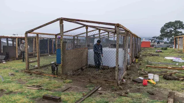 Construyen nuevo albergue a vapor.