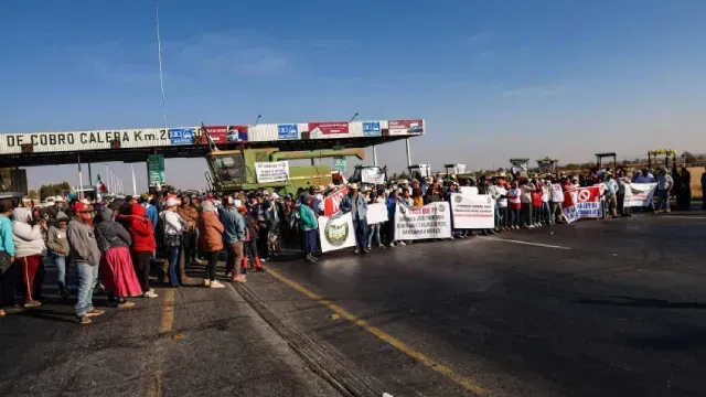Bloqueos hoy en carreteras de México. Foto: Cuartscuro